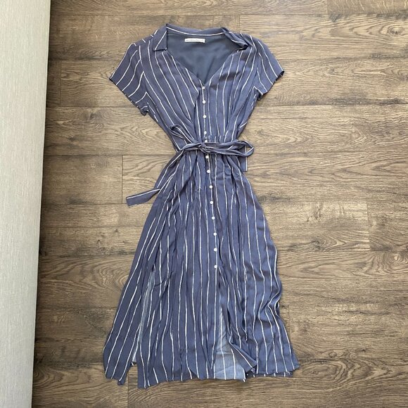 Abercrombie Collared Button-Up Tie-Waist Midi Dress with Split Hem - Picture 1 of 5